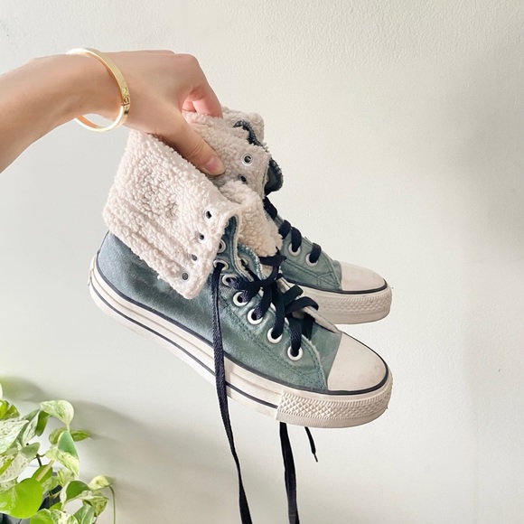 sherpa lined converse